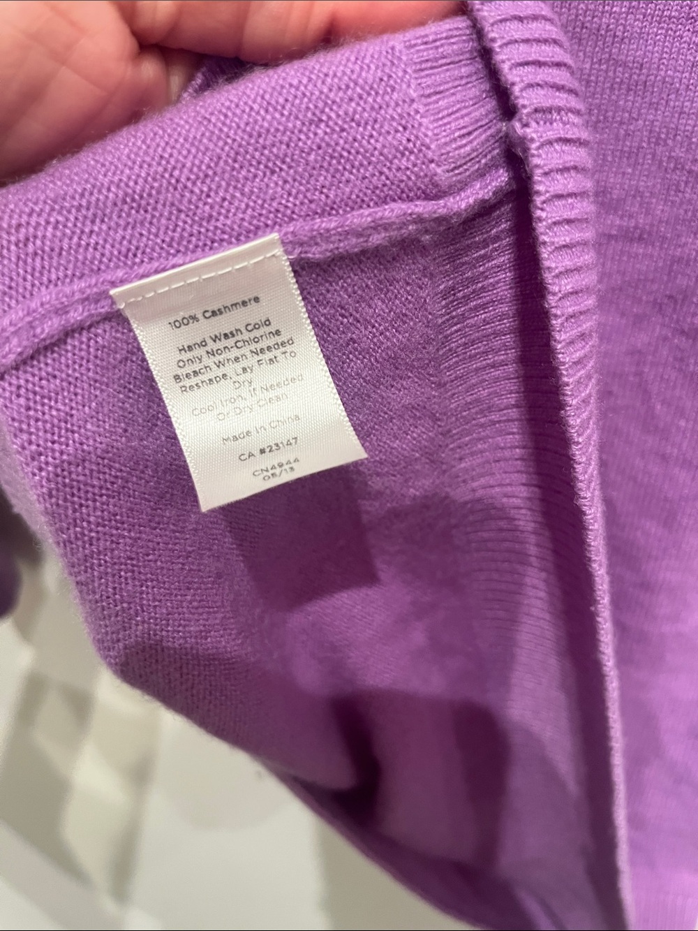 Talbots Cashmere Sweater - Picture 4 of 4